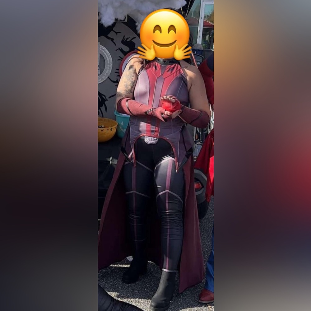The Scarlett witch costume - Picture 3 of 3